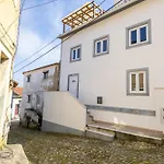 Апартаменты Refugio Do Outeiro - By Smarthomes *